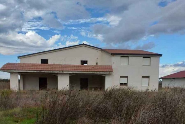 Venosa, ,Farmhouse,For Sale,1053