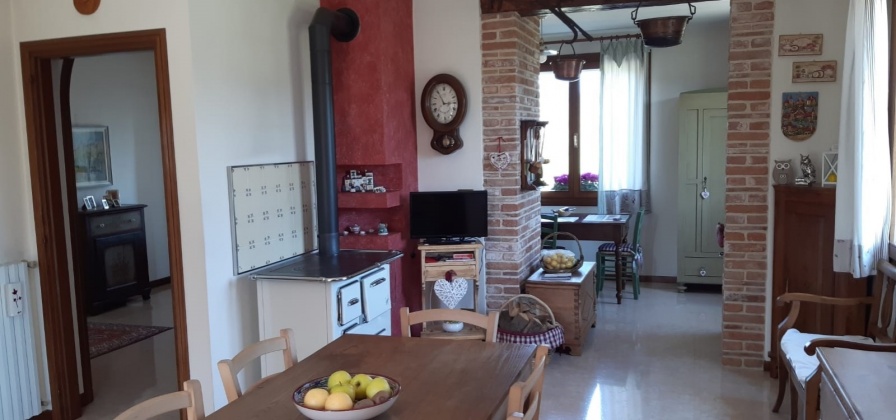 Castelcucco, 9 Bedrooms Bedrooms, 2 Rooms Rooms,3 BathroomsBathrooms,Rural Estate,For Sale,1005