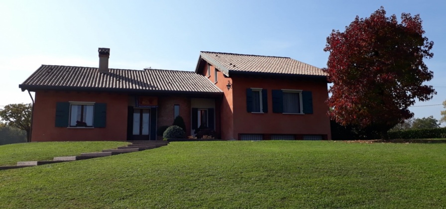 Castelcucco, 9 Bedrooms Bedrooms, 2 Rooms Rooms,3 BathroomsBathrooms,Rural Estate,For Sale,1005